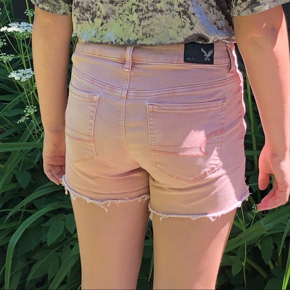 Super cute American eagle pink denim shorts - Picture 5 of 7
